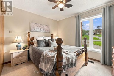 61 BLUEWATER AVENUE Kawartha Lakes (Lindsay) Ontario photo 19