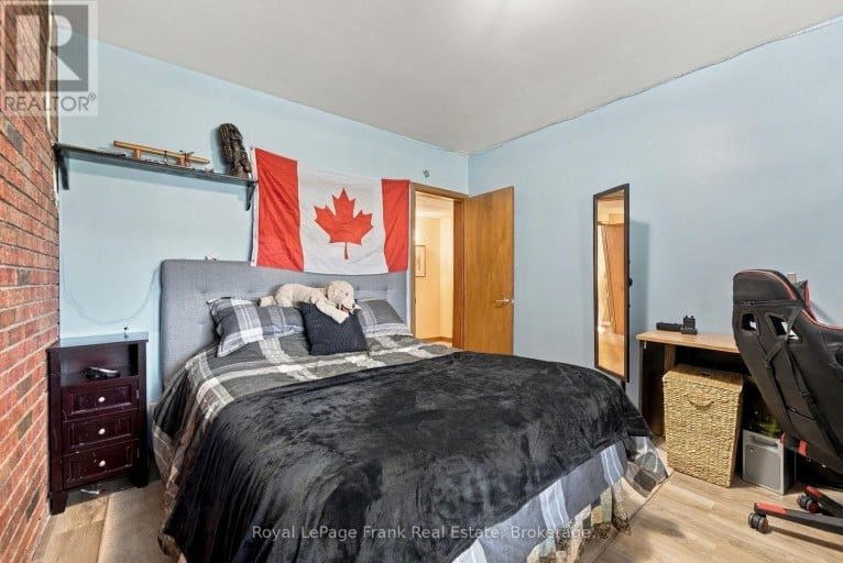 61 BLUEWATER AVENUE, Kawartha Lakes (Lindsay), Ontario, K9V0K6