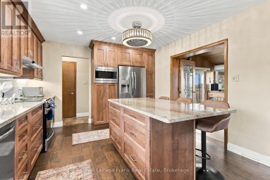 61 BLUEWATER AVENUE Kawartha Lakes (Lindsay) Ontario photo 7