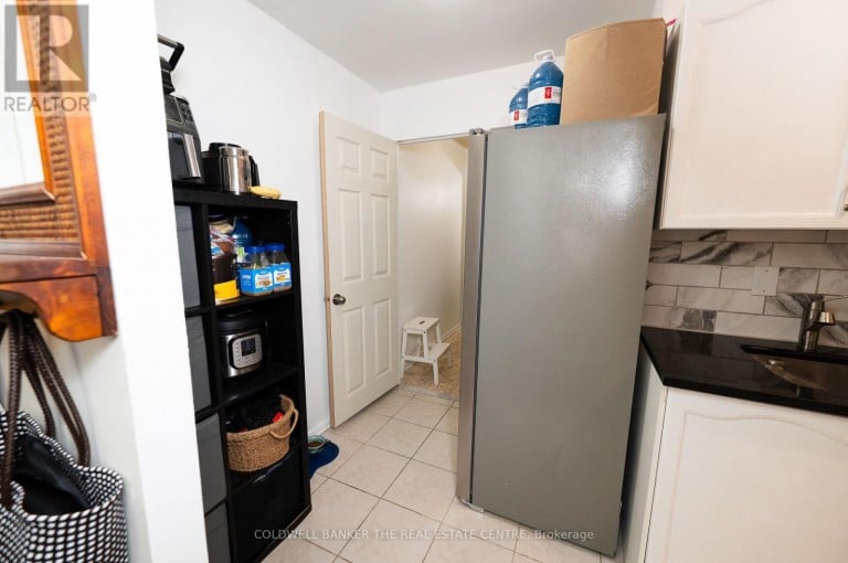 404 - 1690 VICTORIA PARK AVENUE, Toronto (Victoria Village), Ontario, M1R1R1