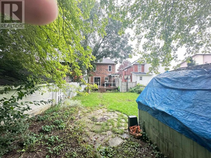 27 BUCKINGHAM AVENUE, Oshawa (O'Neill), Ontario, L1G2K4