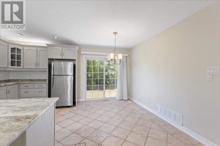 45 HIGHCASTLE AVENUE, Georgina (Historic Lakeshore Communities), Ontario, L4P4B5