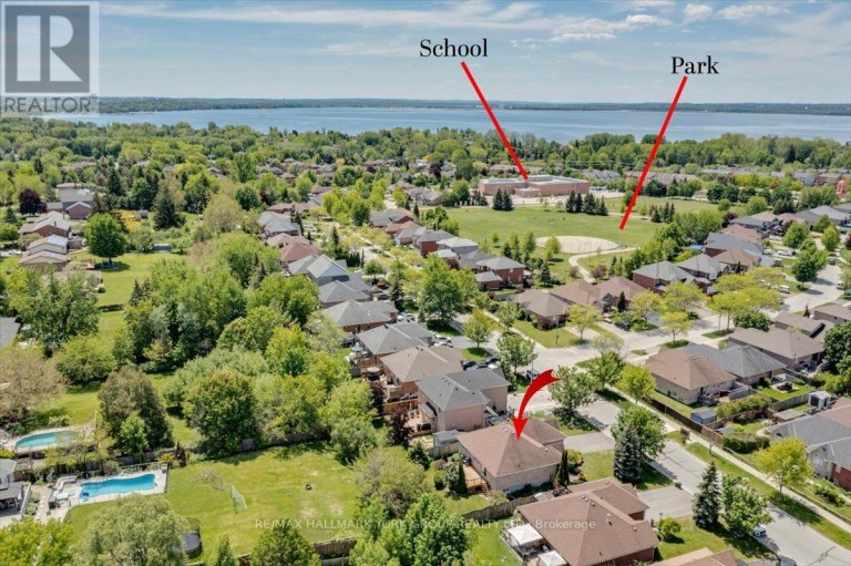 45 HIGHCASTLE AVENUE, Georgina (Historic Lakeshore Communities), Ontario, L4P4B5