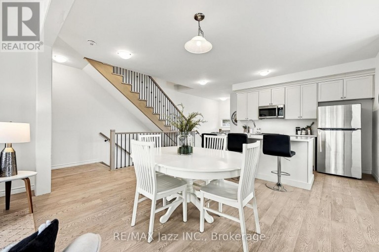 3 SHAND LANE, Scugog (Port Perry), Ontario, L9L0C7