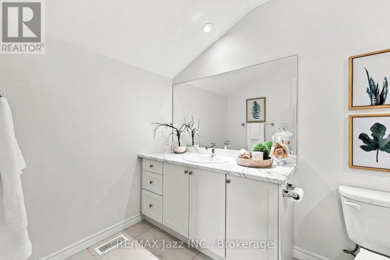 3 SHAND LANE, Scugog (Port Perry), Ontario, L9L0C7