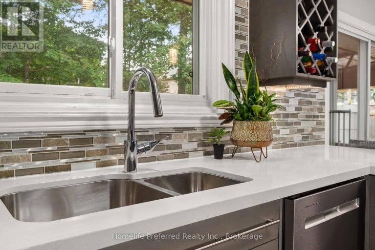 313 LINDAN AVENUE, Selwyn, Ontario, K9L1K8