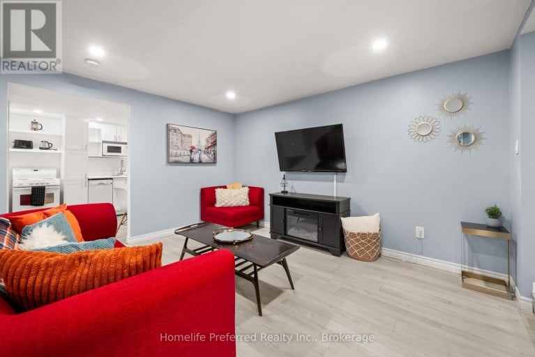 313 LINDAN AVENUE, Selwyn, Ontario, K9L1K8
