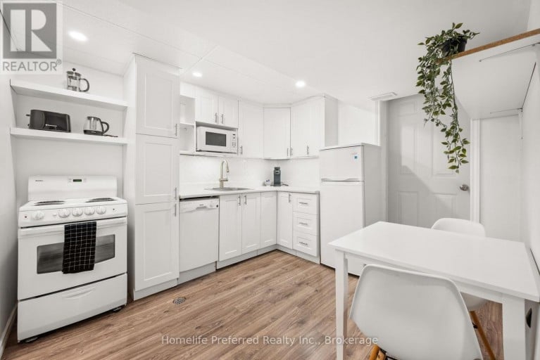 313 LINDAN AVENUE, Selwyn, Ontario, K9L1K8