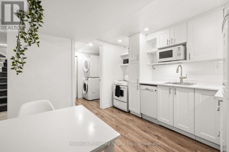 313 LINDAN AVENUE, Selwyn, Ontario, K9L1K8