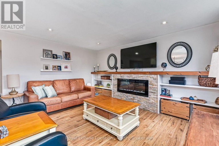 121 ERIE STREET, Collingwood, Ontario, L9Y1P5