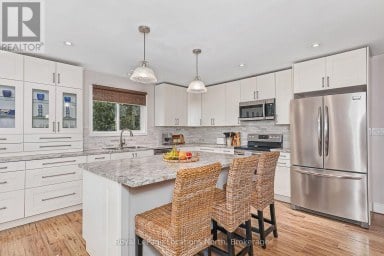 121 ERIE STREET Collingwood Ontario photo 17
