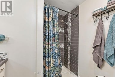 121 ERIE STREET Collingwood Ontario photo 25