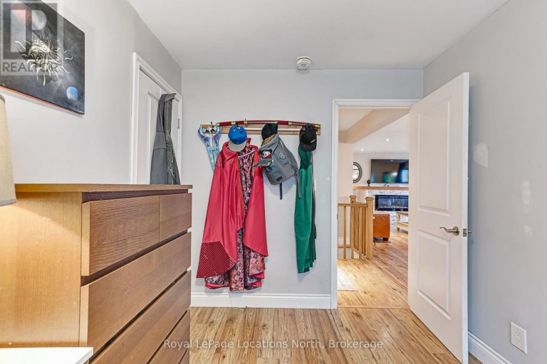 121 ERIE STREET, Collingwood, Ontario, L9Y1P5