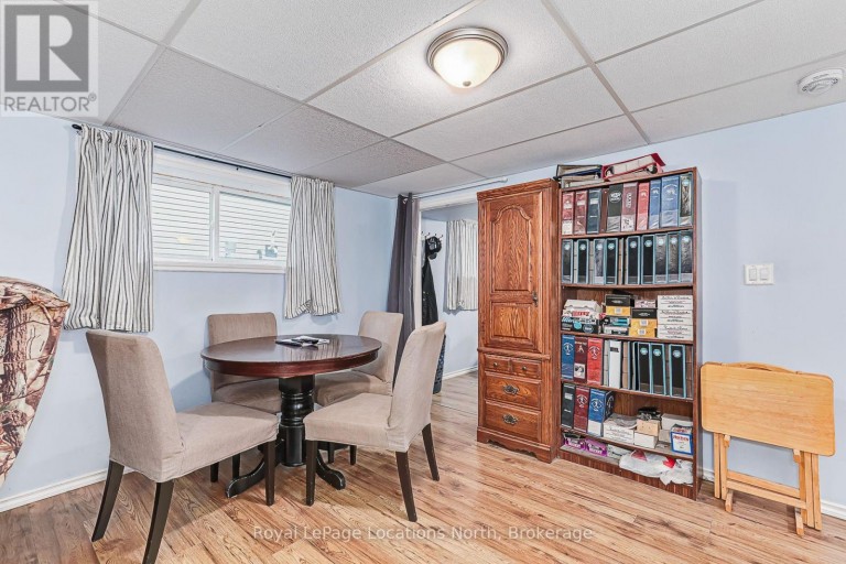 121 ERIE STREET, Collingwood, Ontario, L9Y1P5