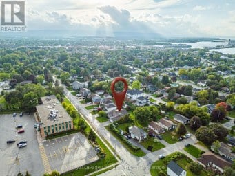 121 ERIE STREET Collingwood Ontario photo 6