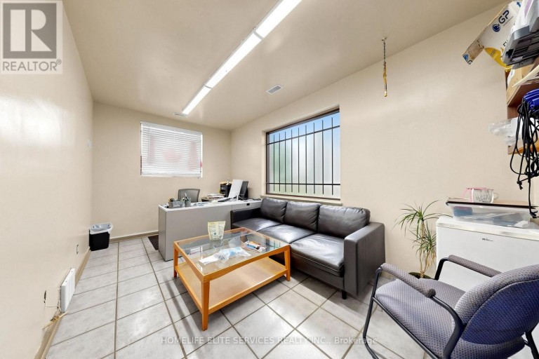 75 HOWDEN ROAD, Toronto (Wexford-Maryvale), Ontario, M1R3C7