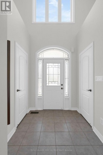 5 MAGNA CARTA ROAD, Barrie (Innis-Shore), Ontario, L4M7H9