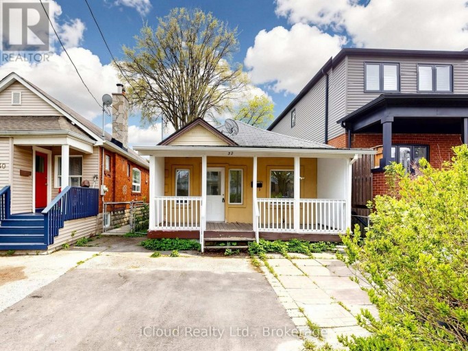 32 SEVENTEENTH STREET, Toronto (New Toronto), Ontario, M8V3K3