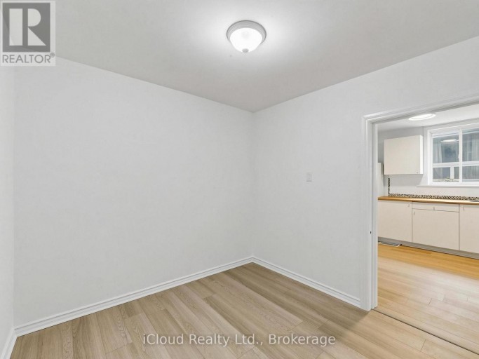 32 SEVENTEENTH STREET, Toronto (New Toronto), Ontario, M8V3K3