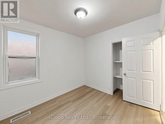 32 SEVENTEENTH STREET Toronto (New Toronto) Ontario photo 32