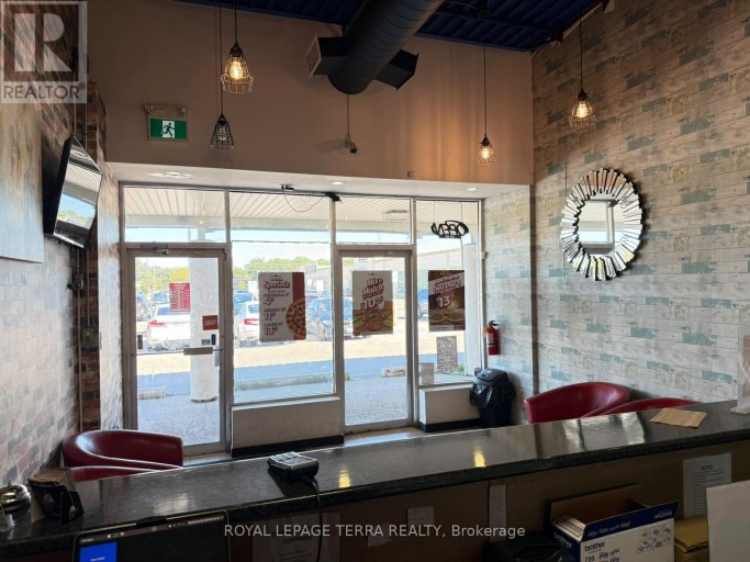 A6 - 366 BUNTING ROAD, St. Catharines (Carlton/Bunting), Ontario, L2M3Y6