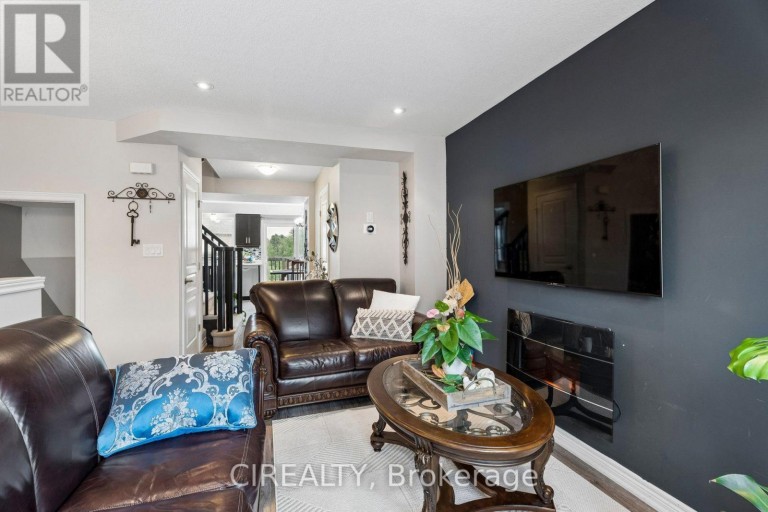 12 - 201 WESTBANK TRAIL, Hamilton (Stoney Creek Mountain), Ontario, L8J0H4