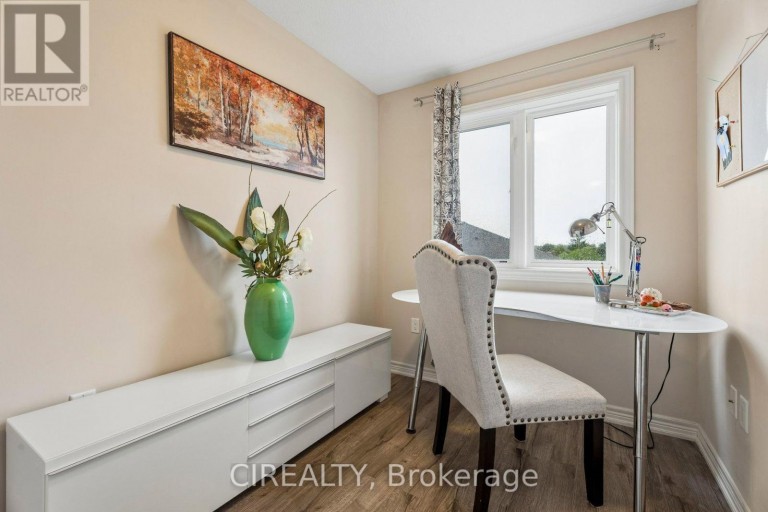 12 - 201 WESTBANK TRAIL, Hamilton (Stoney Creek Mountain), Ontario, L8J0H4