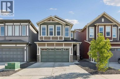 22 Lucas Terrace NW Calgary Alberta photo 1