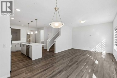 22 Lucas Terrace NW Calgary Alberta photo 14