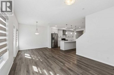 22 Lucas Terrace NW Calgary Alberta photo 15