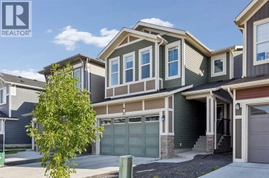 22 Lucas Terrace NW Calgary Alberta photo 2