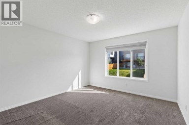 22 Lucas Terrace NW Calgary Alberta photo 21