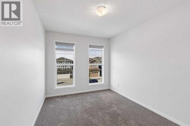22 Lucas Terrace NW Calgary Alberta photo 25