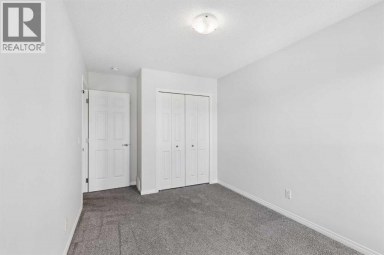 22 Lucas Terrace NW Calgary Alberta photo 28