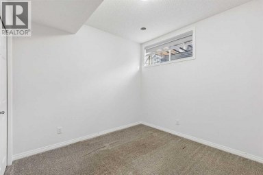 22 Lucas Terrace NW Calgary Alberta photo 43