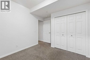 22 Lucas Terrace NW Calgary Alberta photo 44