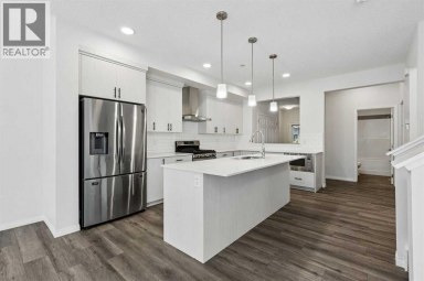 22 Lucas Terrace NW Calgary Alberta photo 7