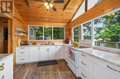 1077 PUKITIS TRAIL Highlands East (Cardiff Ward) Ontario photo 10