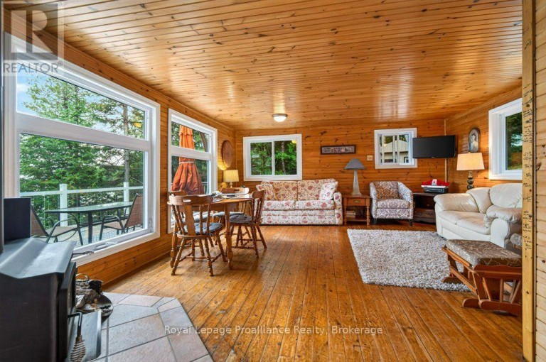 1077 PUKITIS TRAIL, Highlands East (Cardiff Ward), Ontario, K0L1A0