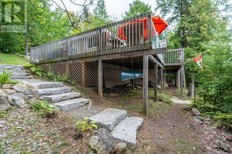 1077 PUKITIS TRAIL, Highlands East (Cardiff Ward), Ontario, K0L1A0