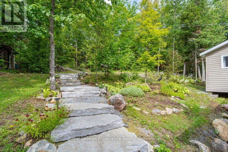 1077 PUKITIS TRAIL, Highlands East (Cardiff Ward), Ontario, K0L1A0