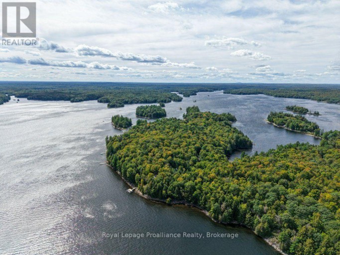 1077 PUKITIS TRAIL, Highlands East (Cardiff Ward), Ontario, K0L1A0