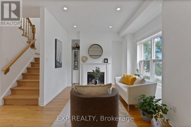 11 MAPLE PARK WAY Markham (Milliken Mills West) Ontario photo 1