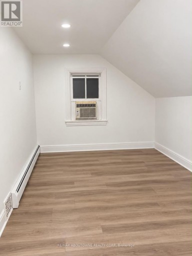 70 WELLINGTON STREET S, Hamilton (Corktown), Ontario, L8N2R1