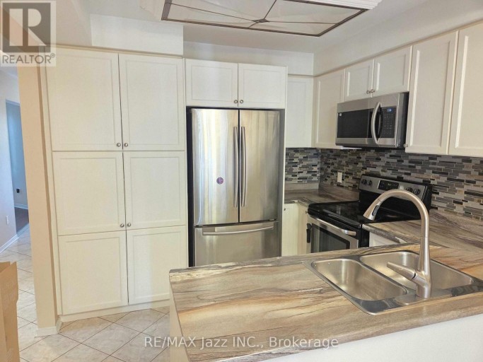 83 JOHN WALTER CRESCENT, Clarington (Courtice), Ontario, L1E2W7