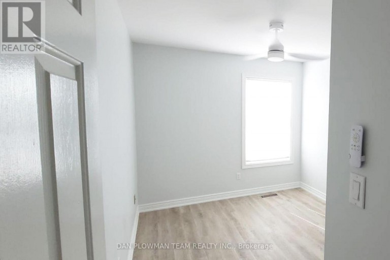 H11 - 76 - 1661 NASH ROAD, Clarington (Courtice), Ontario, L1E1S8