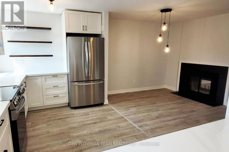 H11 - 76 - 1661 NASH ROAD, Clarington (Courtice), Ontario, L1E1S8