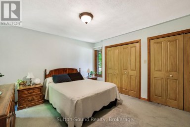 42 CARSON LAKE CRESCENT South Bruce Peninsula Ontario photo 12