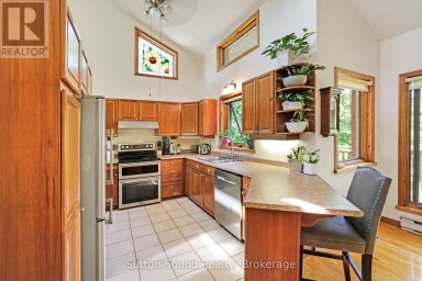 42 CARSON LAKE CRESCENT South Bruce Peninsula Ontario photo 9