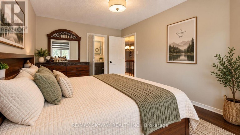 743 WINTERTON WAY, Mississauga (Hurontario), Ontario, L5R3H7